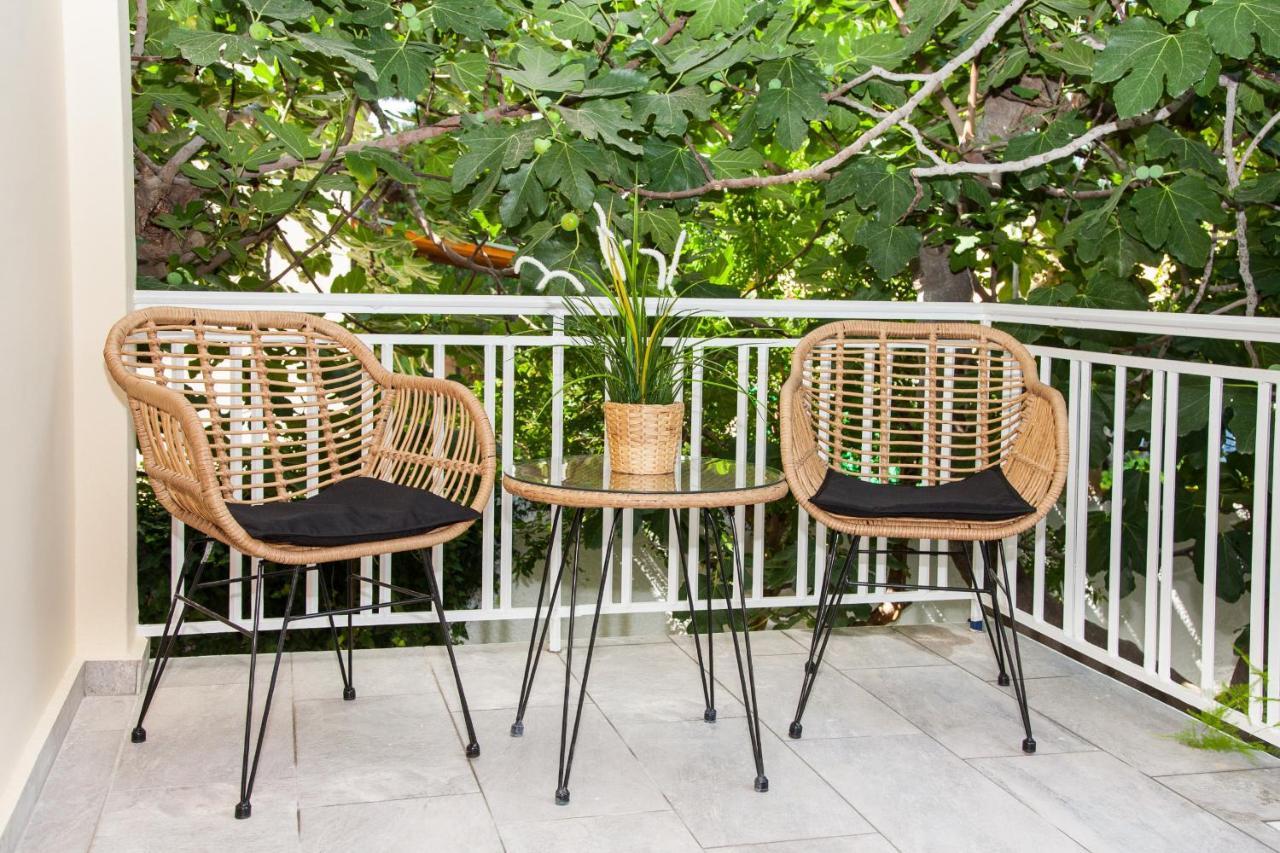 Sunny And Minimal Apt In Glyfada With 3 Bdrm Афины Экстерьер фото
